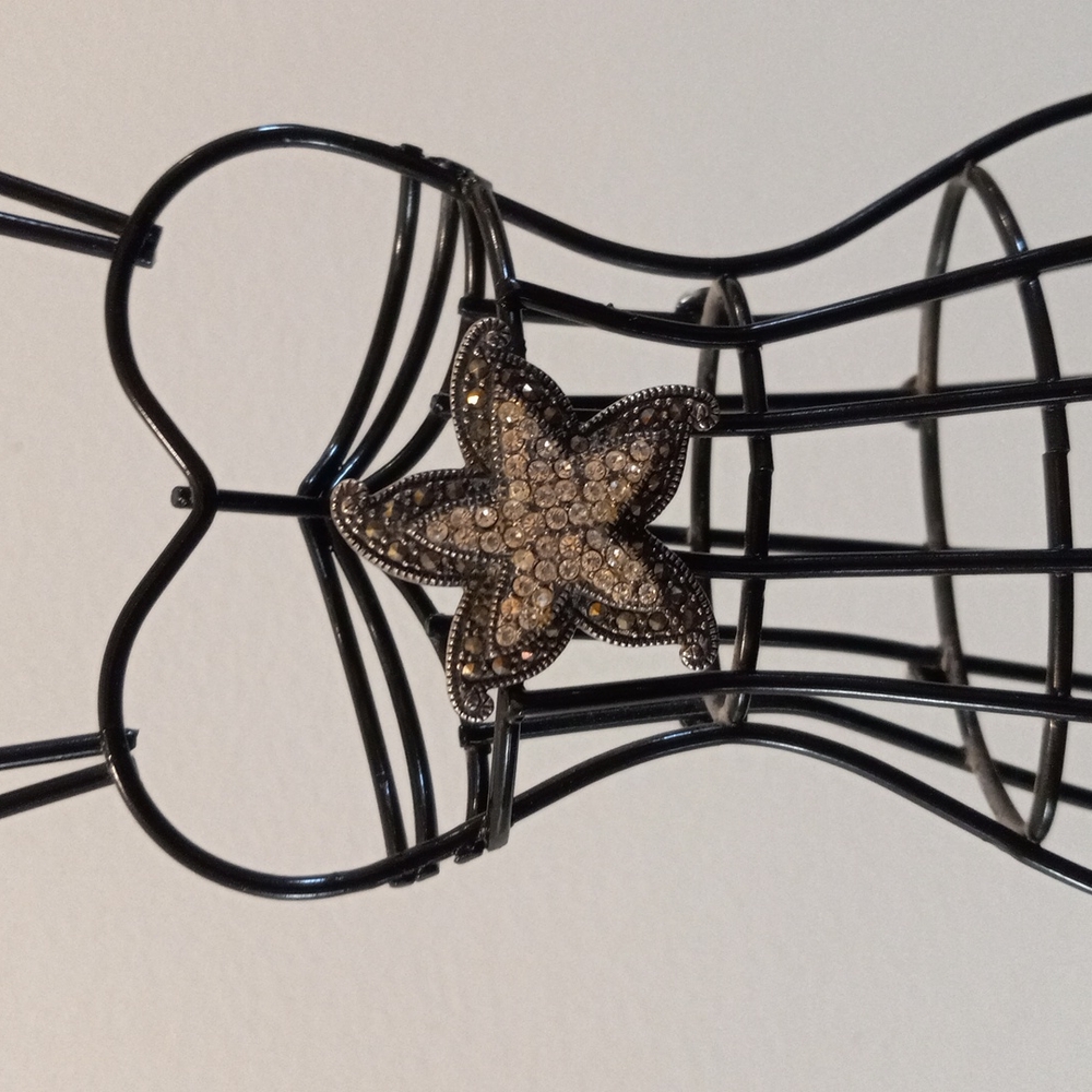 SALE! Sterling silver Marcasite Starfish Pin